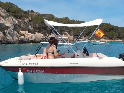 Noleggiare una Compass 135 CC a Cala Galdana