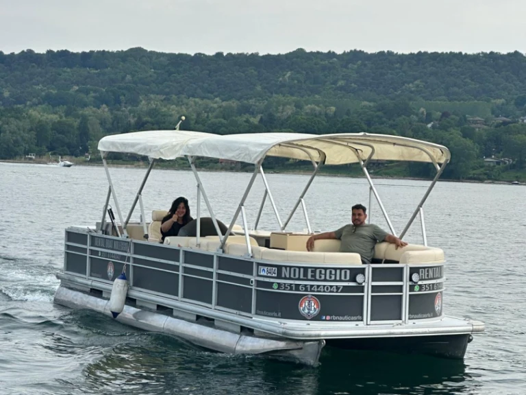 Noleggio Barca a motore con o senza skipper Pontoon a Castelletto sopra Ticino