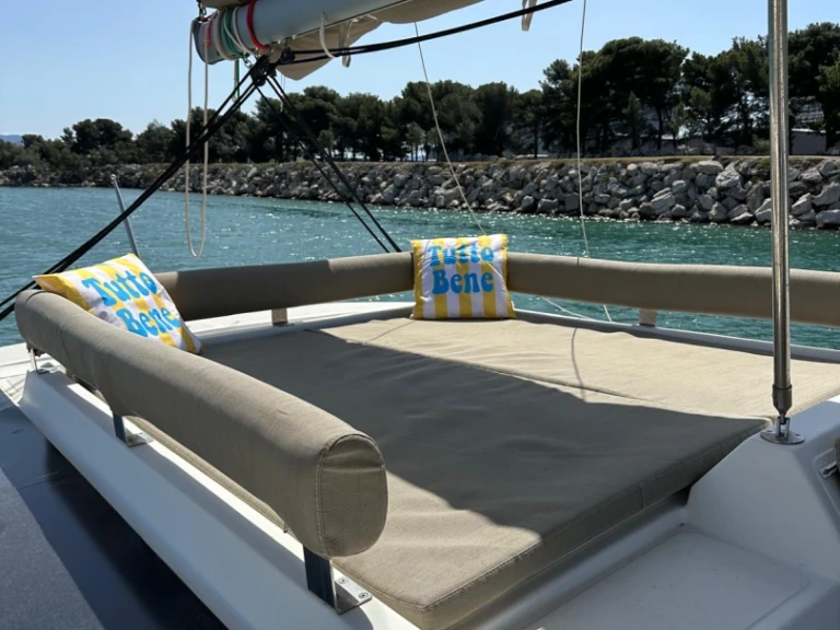 Noleggio Catamarano Bali con patente nautica