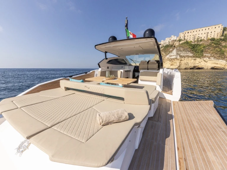 Ryo Le mans da affittare a  Napoli