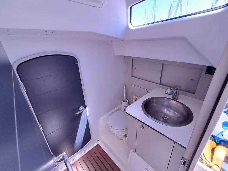 Barca a vela a noleggio a La Trinité-sur-Mer al miglior prezzo