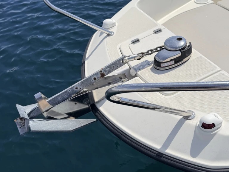 Noleggio Barca a motore Quicksilver con patente nautica