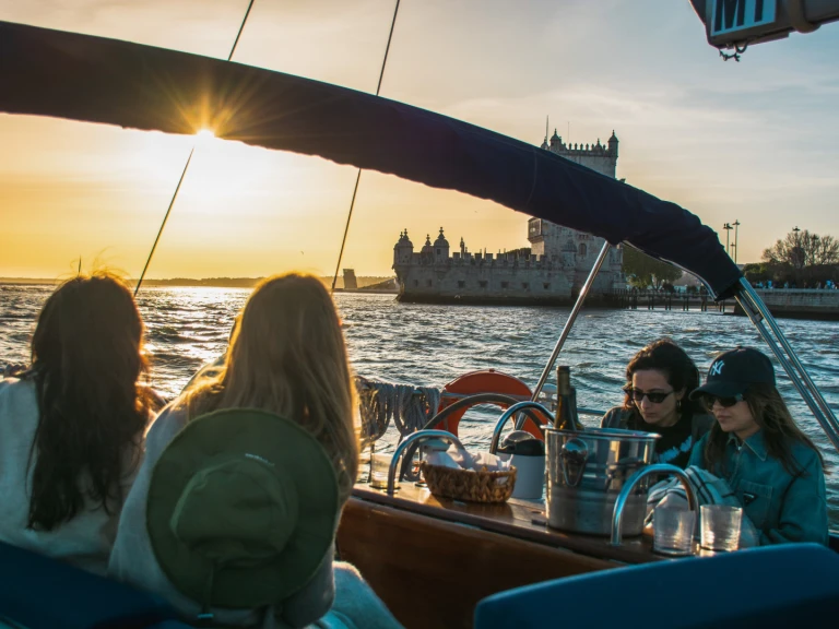 Noleggio barche Jeanneau Sun Odyssey 40.3 a Lisbona su Samboat