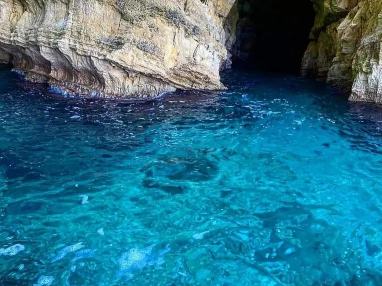 Noleggio Barca a motore con o senza skipper Blu max a Castellammare del Golfo