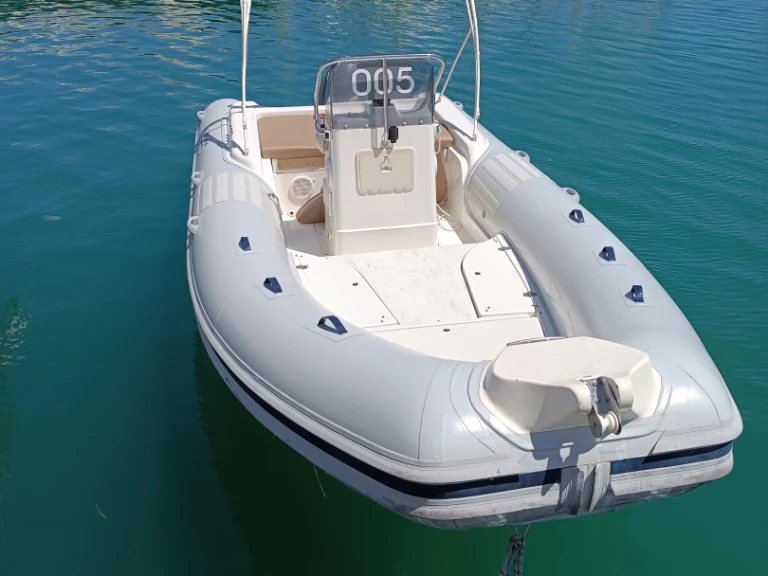 Nautica Led Nautica Led 590 da affittare a  Castellammare del Golfo
