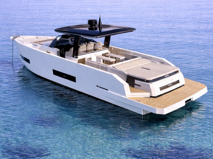 Noleggio a Antibes – De Antonio D42 su SamBoat