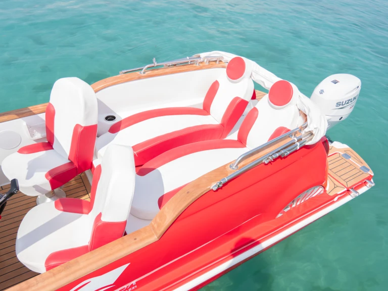 Noleggio a Sirmione – CAR OFF SHORE FIAT 500 CAR OFF SHORE FIAT 500 su SamBoat