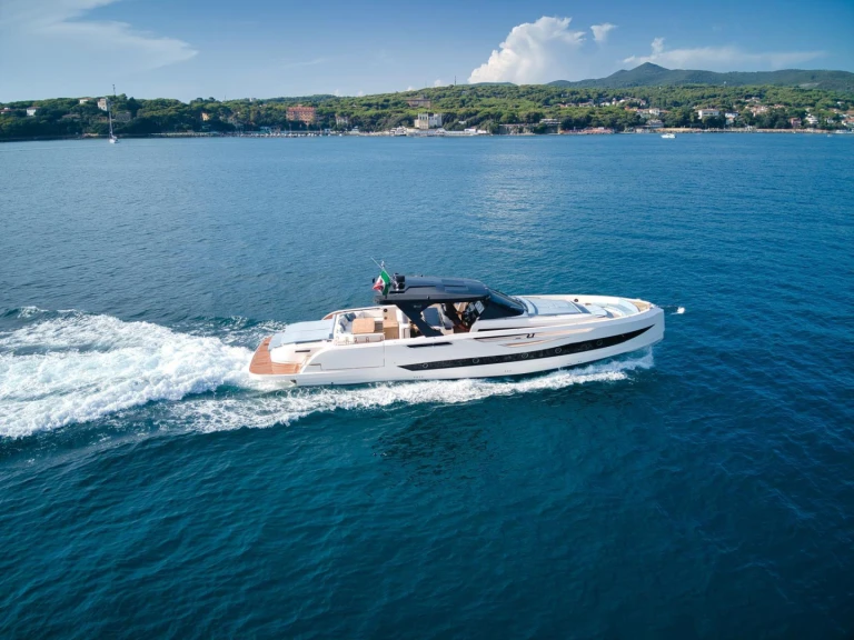 Noleggio a Napoli – Cayman Yachts 540 WA su SamBoat