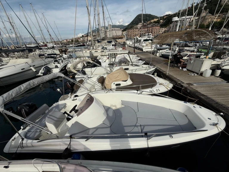 Clear Marine Aries Open da affittare a  Sorrento