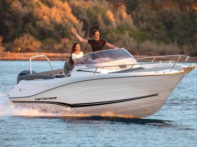 Jeanneau Cap Camarat 6.5 WA Serie 3 da affittare a  Bormes-les-Mimosas