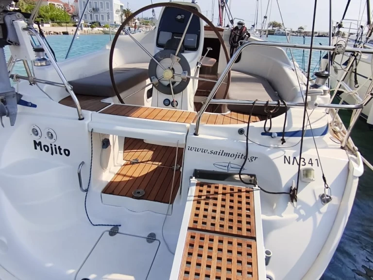 Noleggiare una Bavaria Bavaria 30 Cruiser a Pálairos