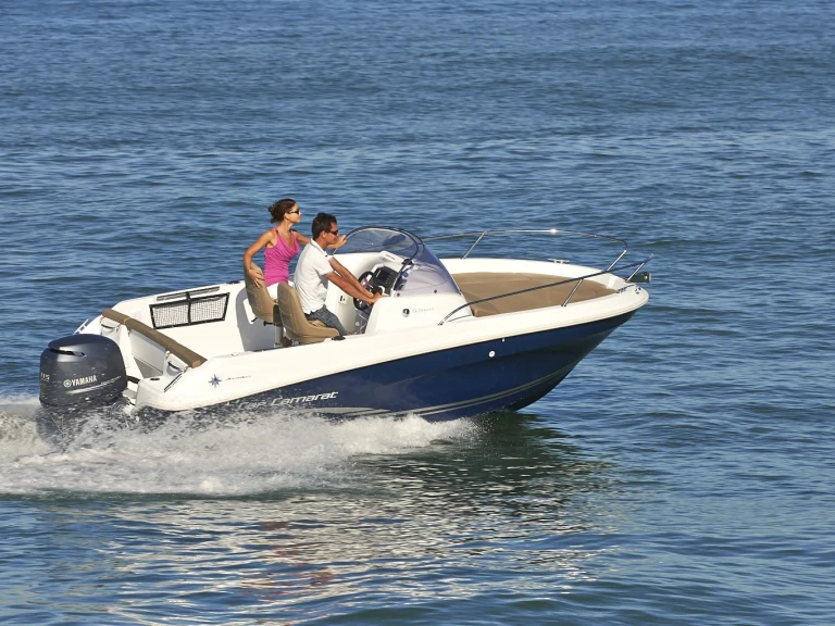 Noleggio Barca a motore Jeanneau con patente nautica