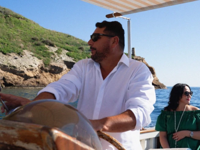 Noleggio Barca a motore Fratelli Aprea con patente nautica