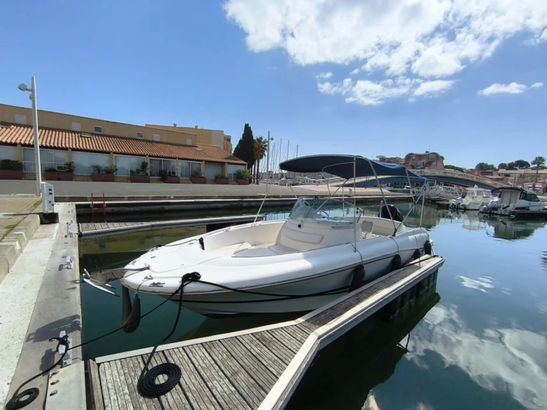 Barca a motore a noleggio a Gruissan al miglior prezzo