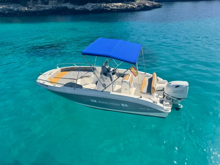 Noleggio Barca a motore Orizzonti con patente nautica