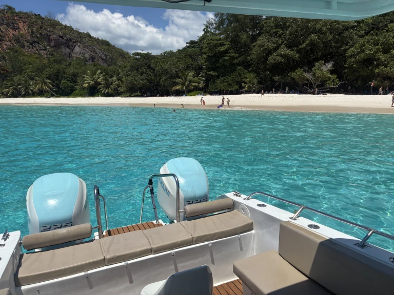 Noleggio Barca a motore con o senza skipper fisherman a Victoria