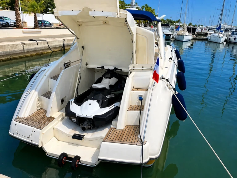 Sunseeker Commanche 40 da affittare a  Cannes