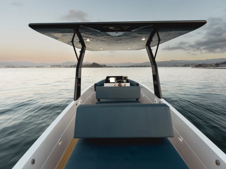 Noleggio Barca a motore con o senza skipper Lasai a Lac Léman