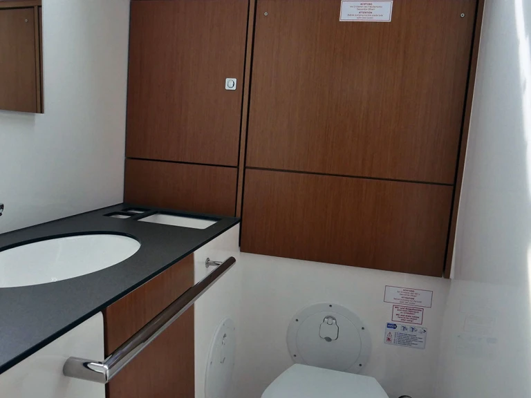 Noleggio Barca a vela con o senza skipper Bavaria a Piombino