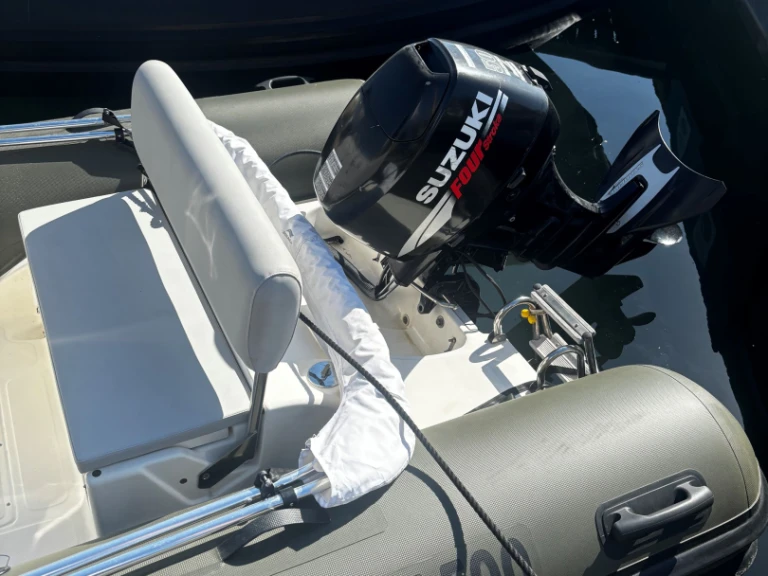 Gommone a noleggio a Porto-Vecchio al miglior prezzo