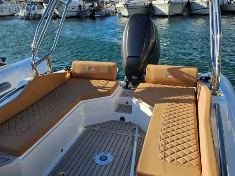 Noleggio barche SPX RIB 24 DINETTE a Saint-Raphaël su Samboat