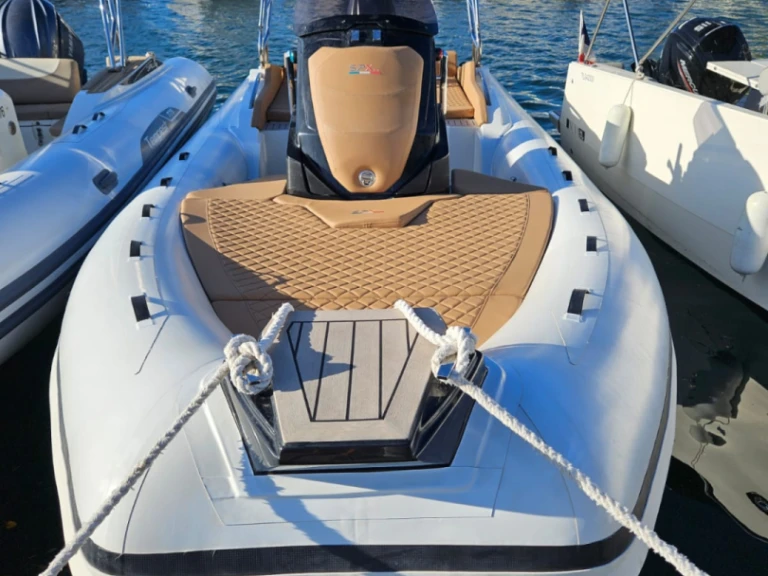 Gommone a noleggio a Saint-Raphaël al miglior prezzo