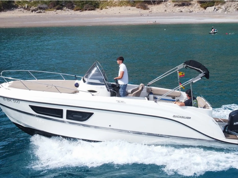 Noleggio barche Quicksilver Activ 805 Sundeck a Port d'Alcudia su Samboat