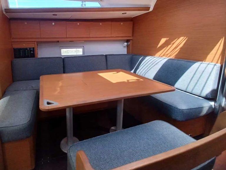 Noleggio Barca a vela con o senza skipper Dufour a Rodi Garganico