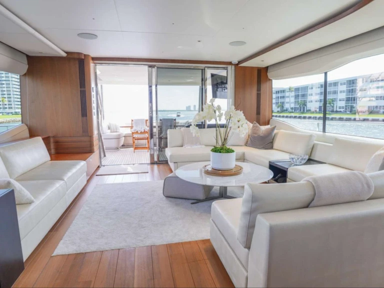 Noleggio Yacht di lusso a Nassau – Princess, UK RECORD YEAR