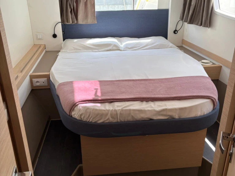 Noleggio a Furnari – Fountaine Pajot Astrea 42 su SamBoat