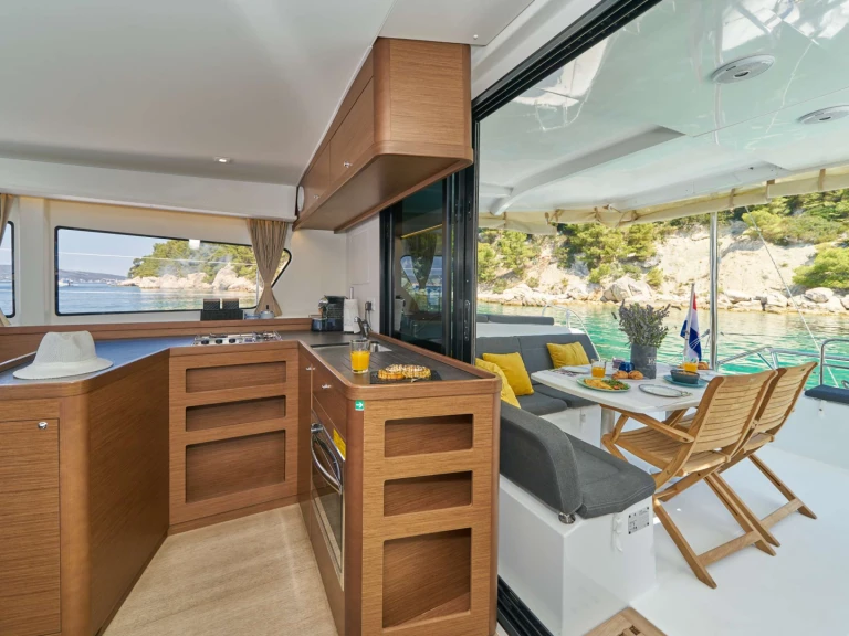 Noleggio Yacht di lusso con o senza skipper Lagoon a Kaštel Gomilica