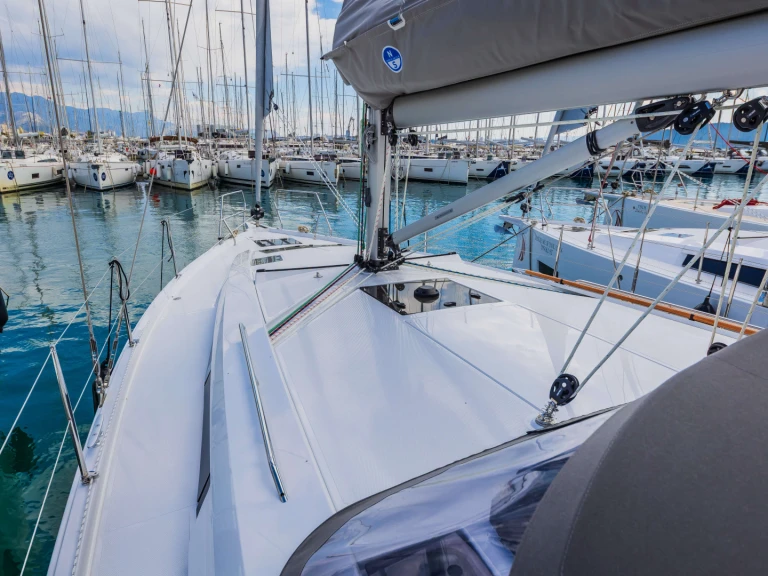 Noleggio Barca a vela con o senza skipper Hanse a Sebenico