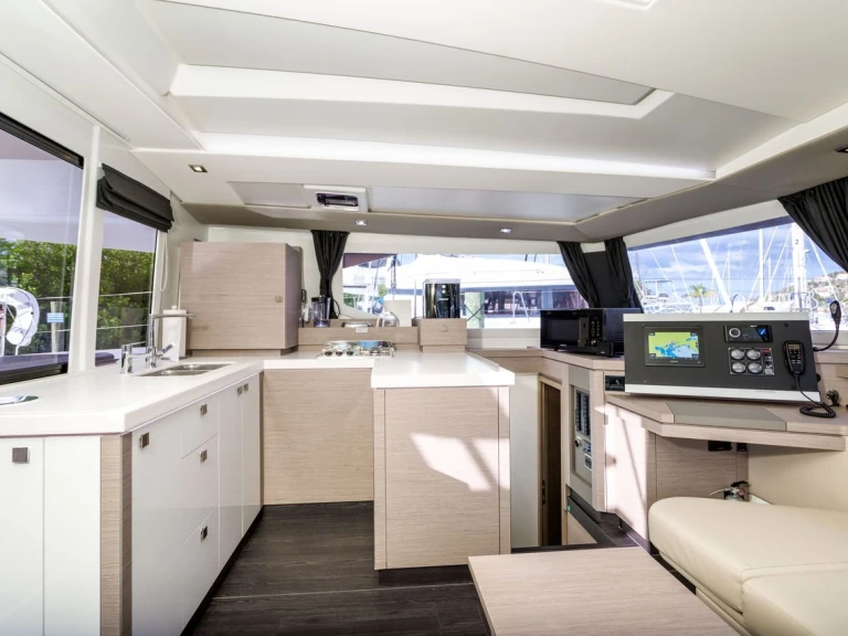 Noleggio Catamarano a Tortola – Fountaine Pajot Astrea 42