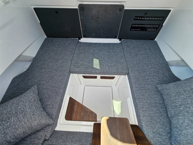 Noleggio a Seget Donji – Axopar Axopar 29 XC Cross Cabin su SamBoat