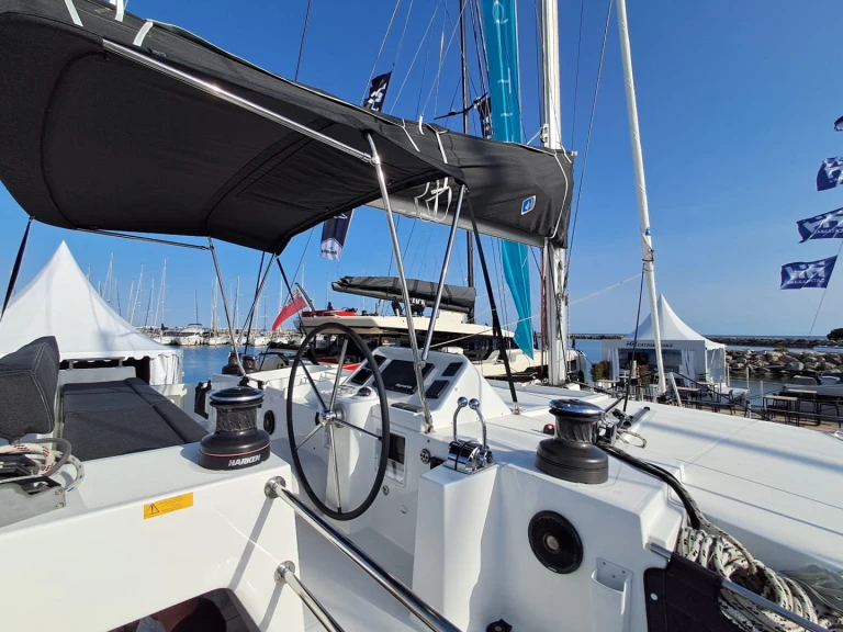 Catamarano a noleggio a Propriano al miglior prezzo