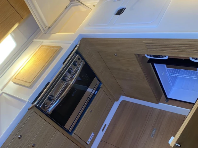 Noleggio barche X-Yachts X-Yachts X4.3 MkII a Lávrio su Samboat
