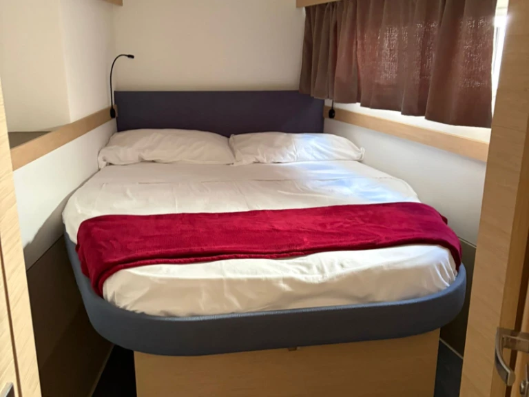 Catamarano a noleggio a Furnari al miglior prezzo