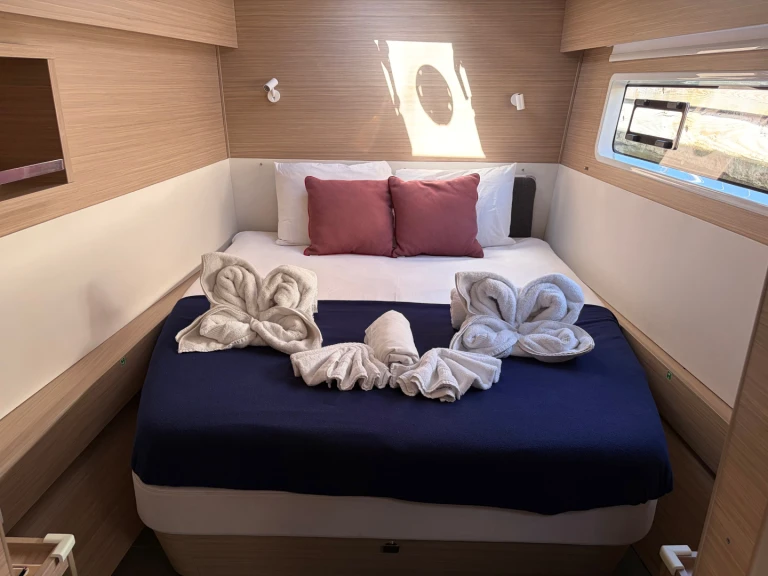 Noleggio Catamarano Lagoon con patente nautica