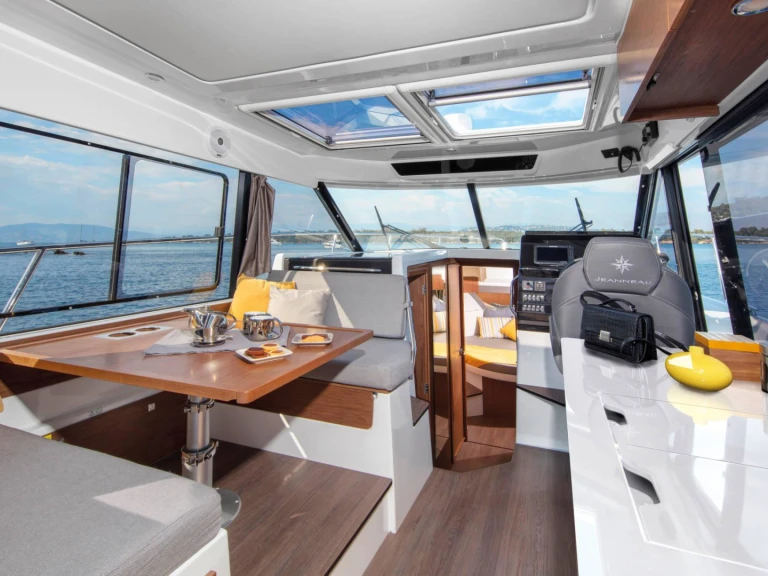 Noleggio barche Bacoli economico Merry Fisher 1095