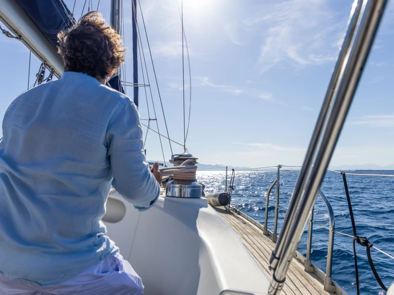 Noleggio Barca a vela Jeanneau con patente nautica
