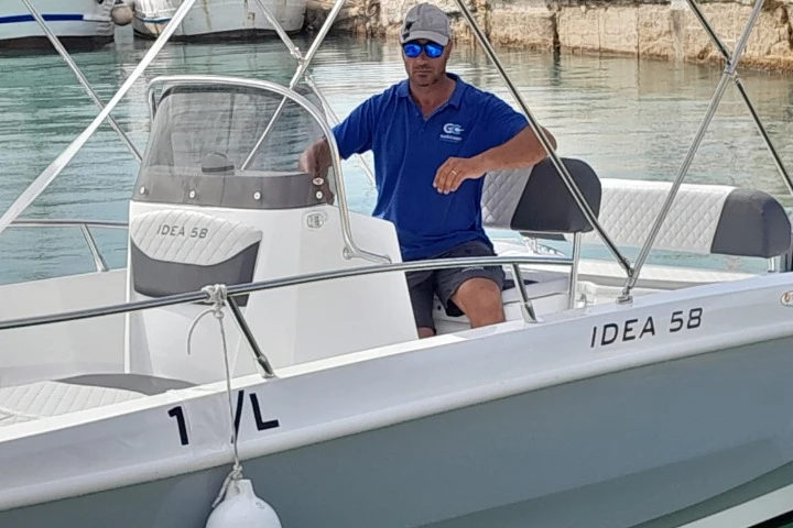 Idea Marine IDEA 58 da affittare a  Vieste