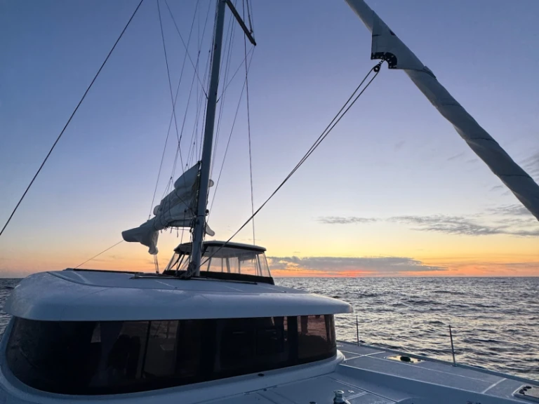 Noleggio Catamarano Lagoon con patente nautica