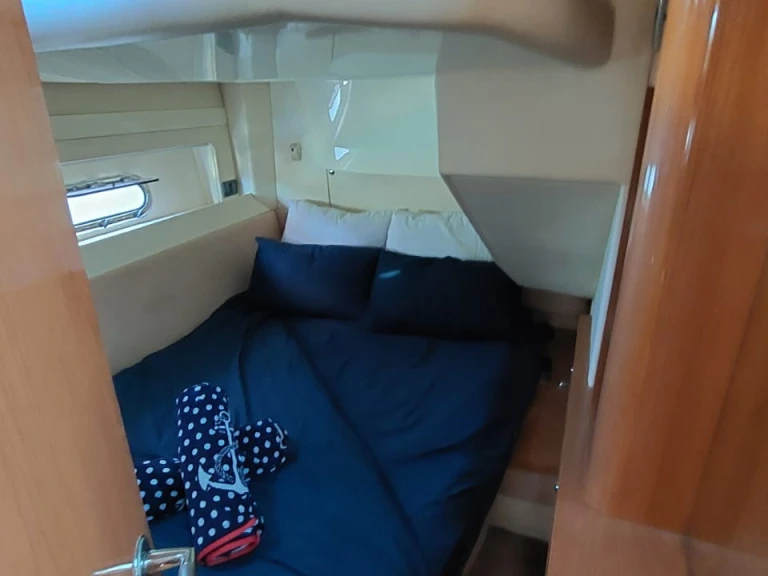 Noleggio a Dubai Marina – Sunseeker Manhattan 66 su SamBoat