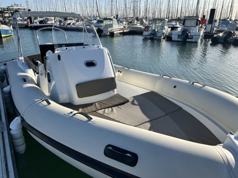 Noleggio barche La Rochelle economico hélios 25