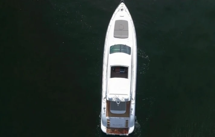 Noleggio barche Sorrento economico MANGUSTA 72