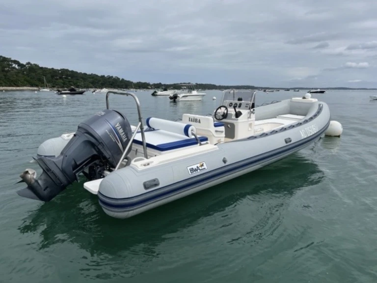 Noleggio Gommone Bwa con patente nautica