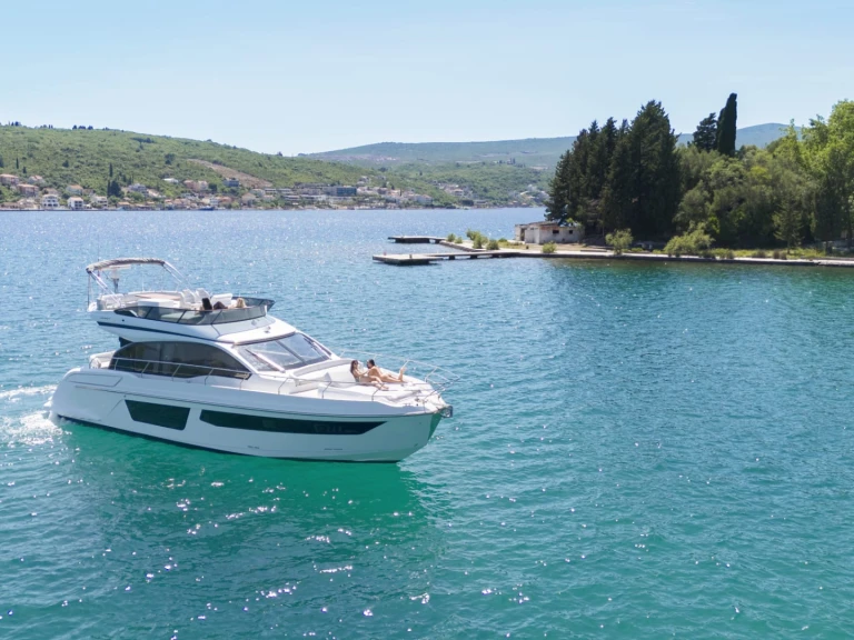 Noleggio Yacht di lusso a Tivat – Azimut Azimut 53 Fly