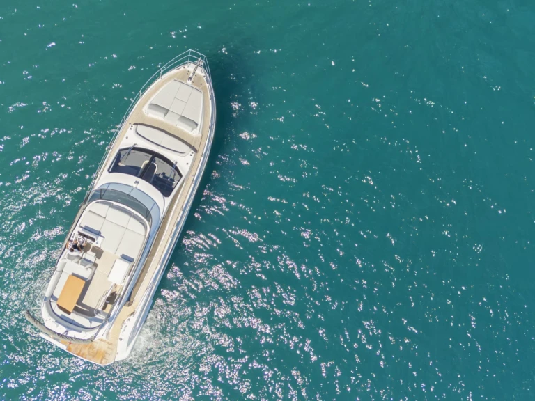 Noleggio barche Azimut Azimut 53 Fly a Tivat su Samboat