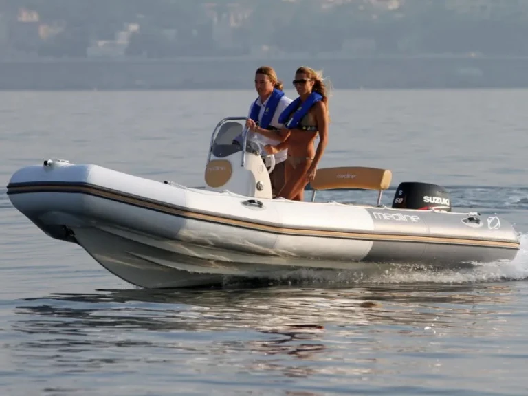 Noleggio barche Pietrosella economico Medline 550