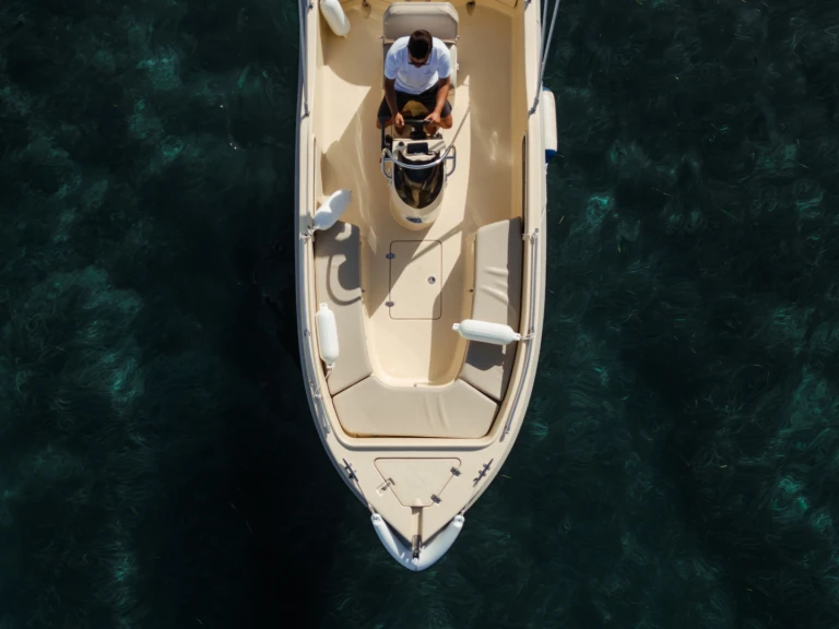 Storm Boats Storm 498 da affittare a  Benitses Marina
